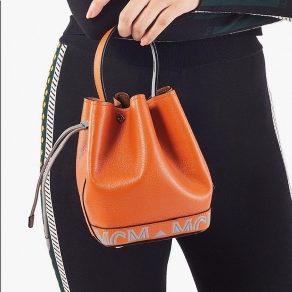 MCM AUTHENTIC autumn maple Milano drawstring crossbody bag - Picture 6 of 16